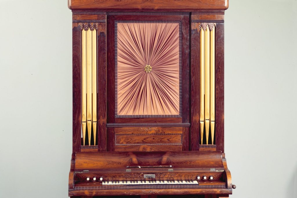 Comparatif tuyauterie d'orgue : métal, zinc et bois